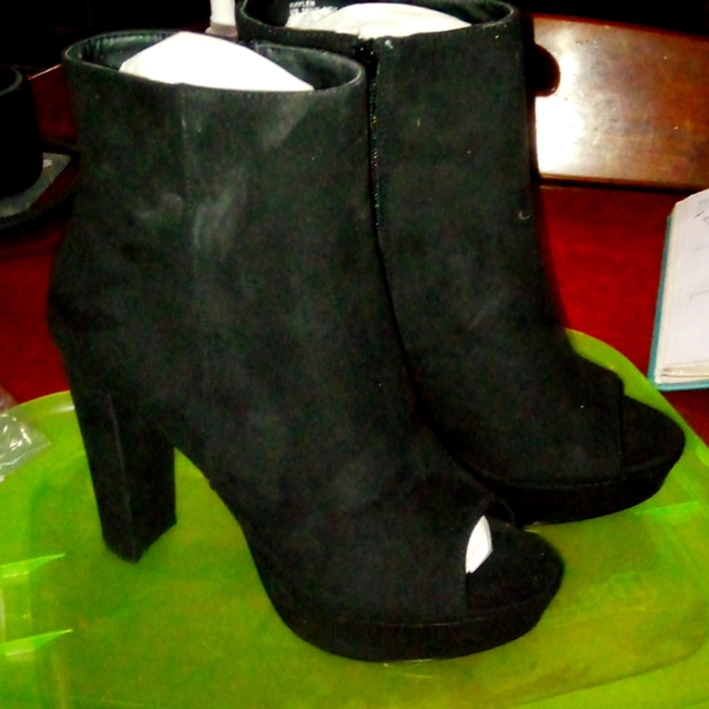 Women suede black boots with a heel